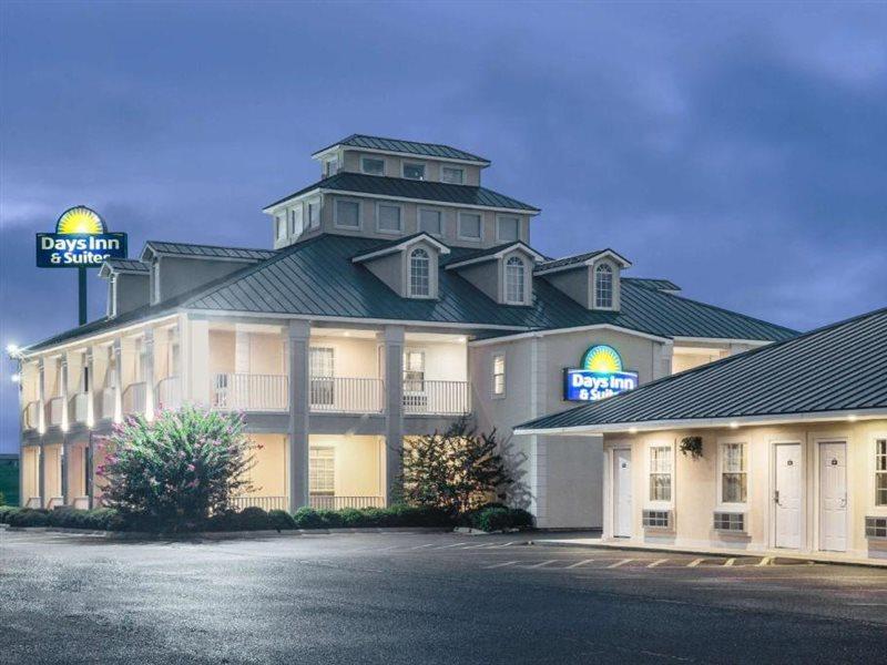 Days Inn By Wyndham Trumann Ar Экстерьер фото